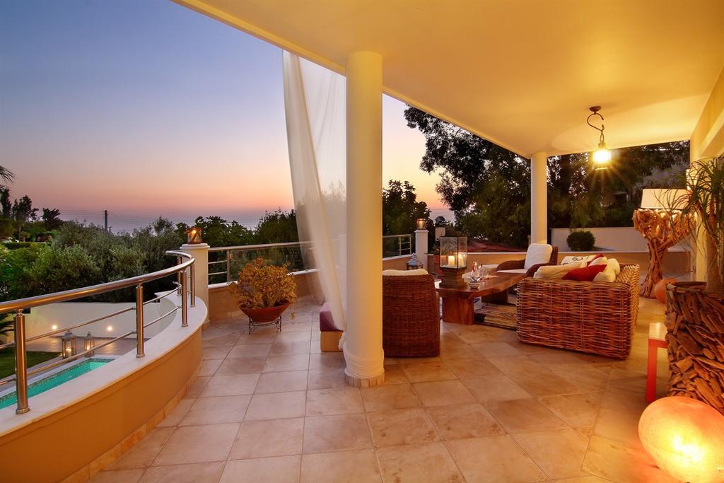 Luxury Villa Sea Melody Palaiá Fókaia Exteriör bild